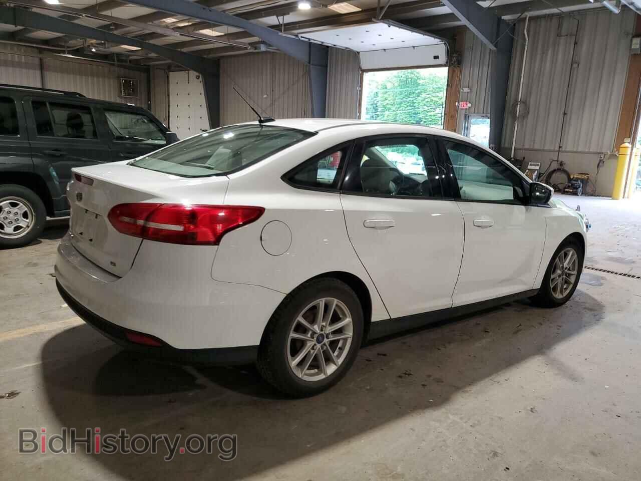 2017 FORD FOCUS - VIN: 1FADP3F26HL243335 - Фото 3
