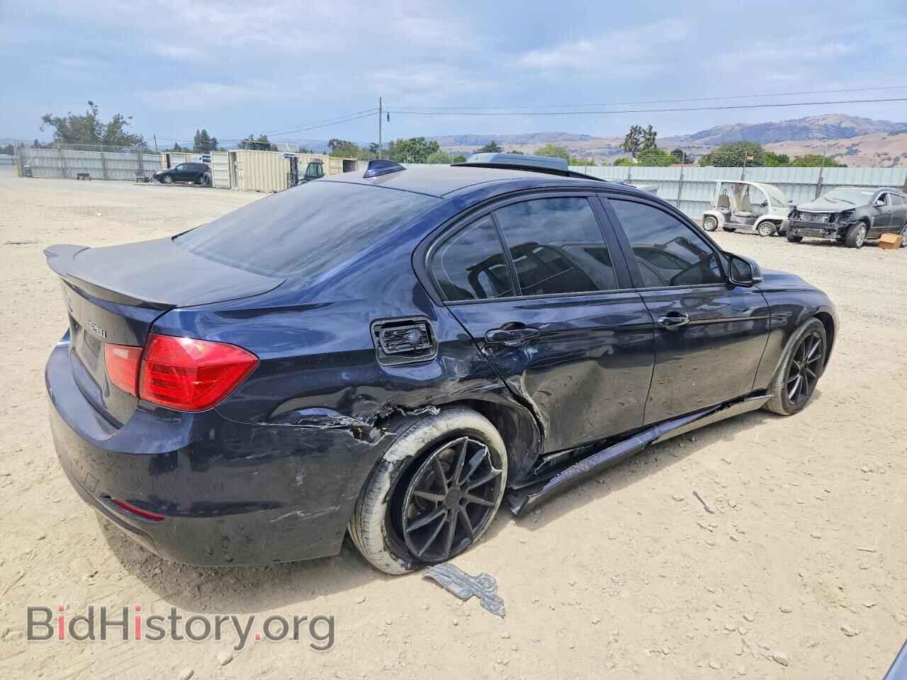 2013 BMW 3 SERIES - VIN: WBA3A5C52DJ461700 - Фото 3
