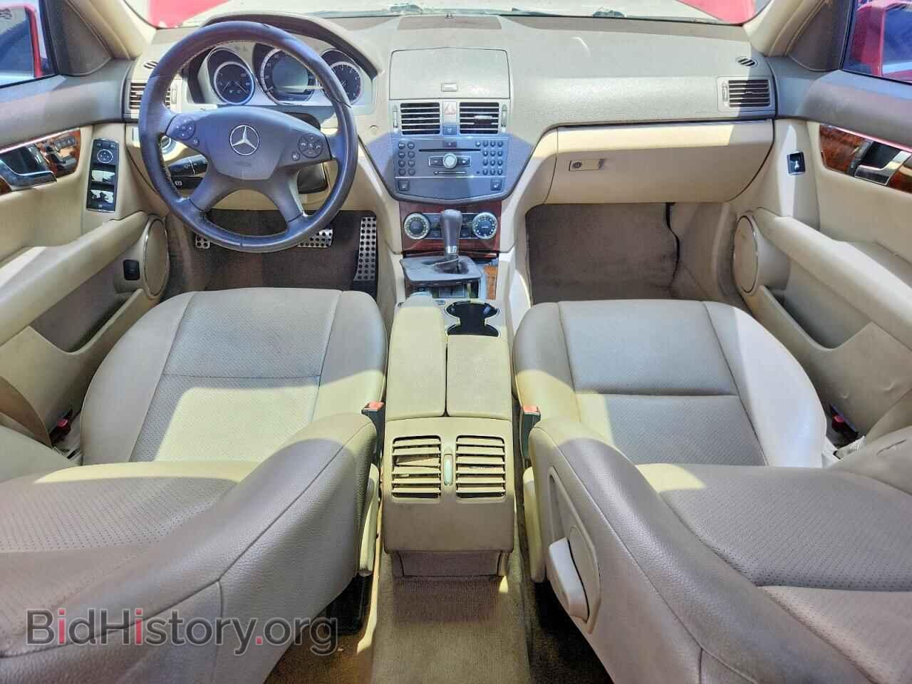 2010 MERCEDES-BENZ C-CLASS - VIN: WDDGF8BB8AR107231 - Фото 8