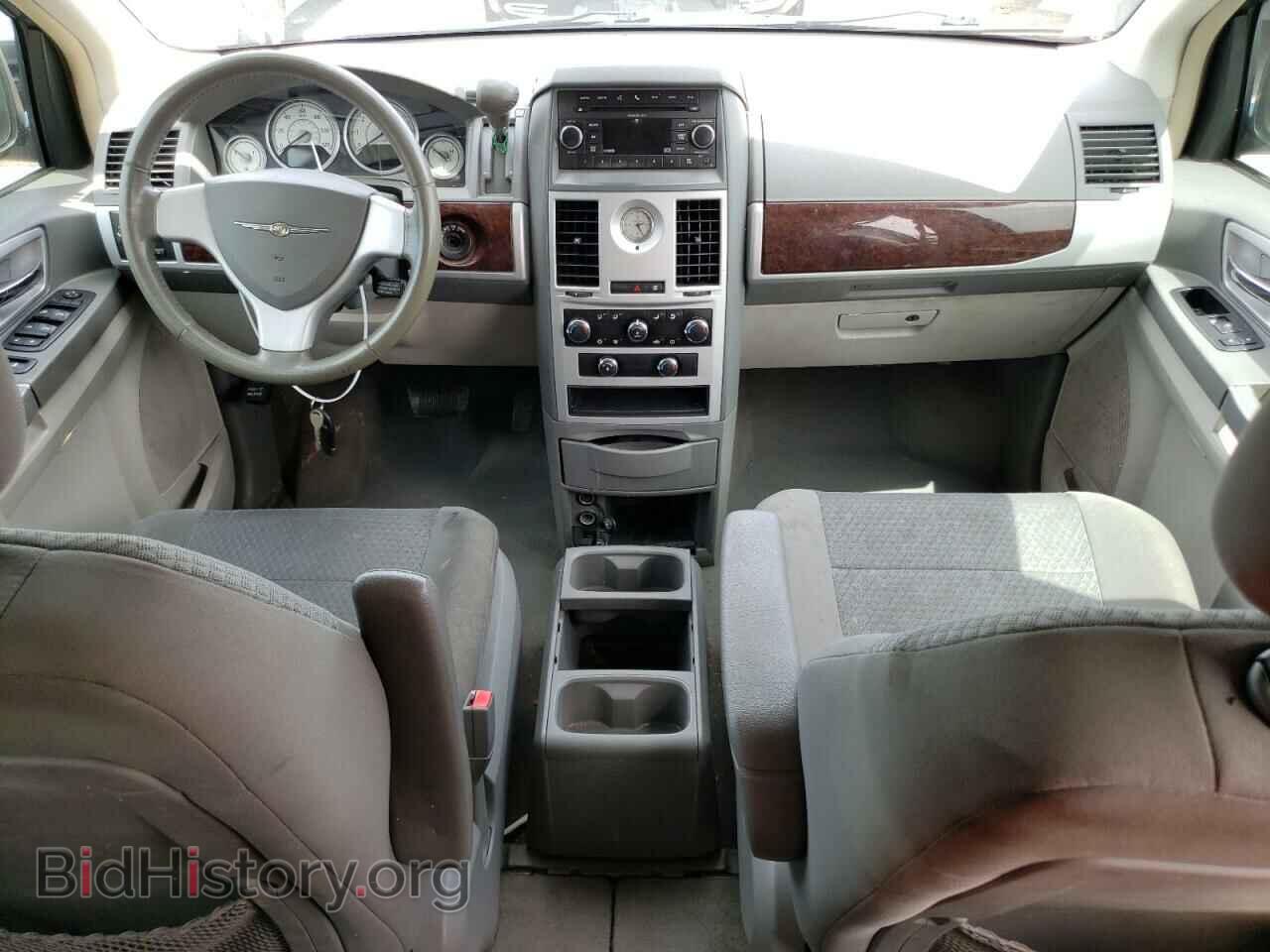 2010 CHRYSLER MINIVAN - VIN: 2A4RR5D10AR449953 - Фото 8