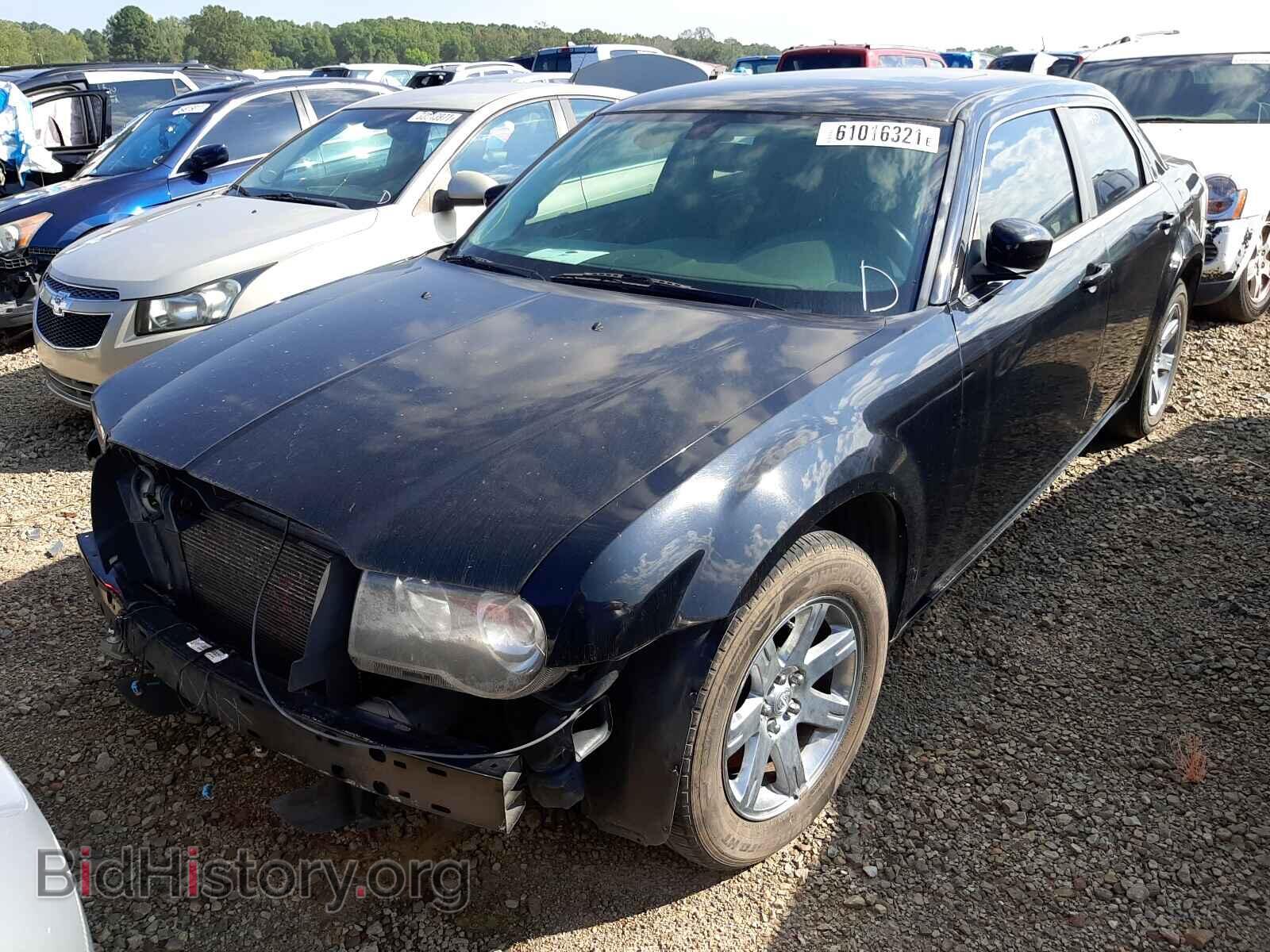 2010 CHRYSLER 300 - VIN: 2C3CA2CV9AH329939 - Фото 2