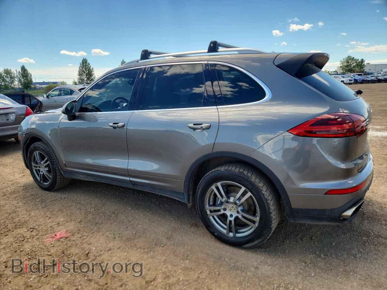 2016 PORSCHE CAYENNE - VIN: WP1AA2A22GLA02868 - Photo 2