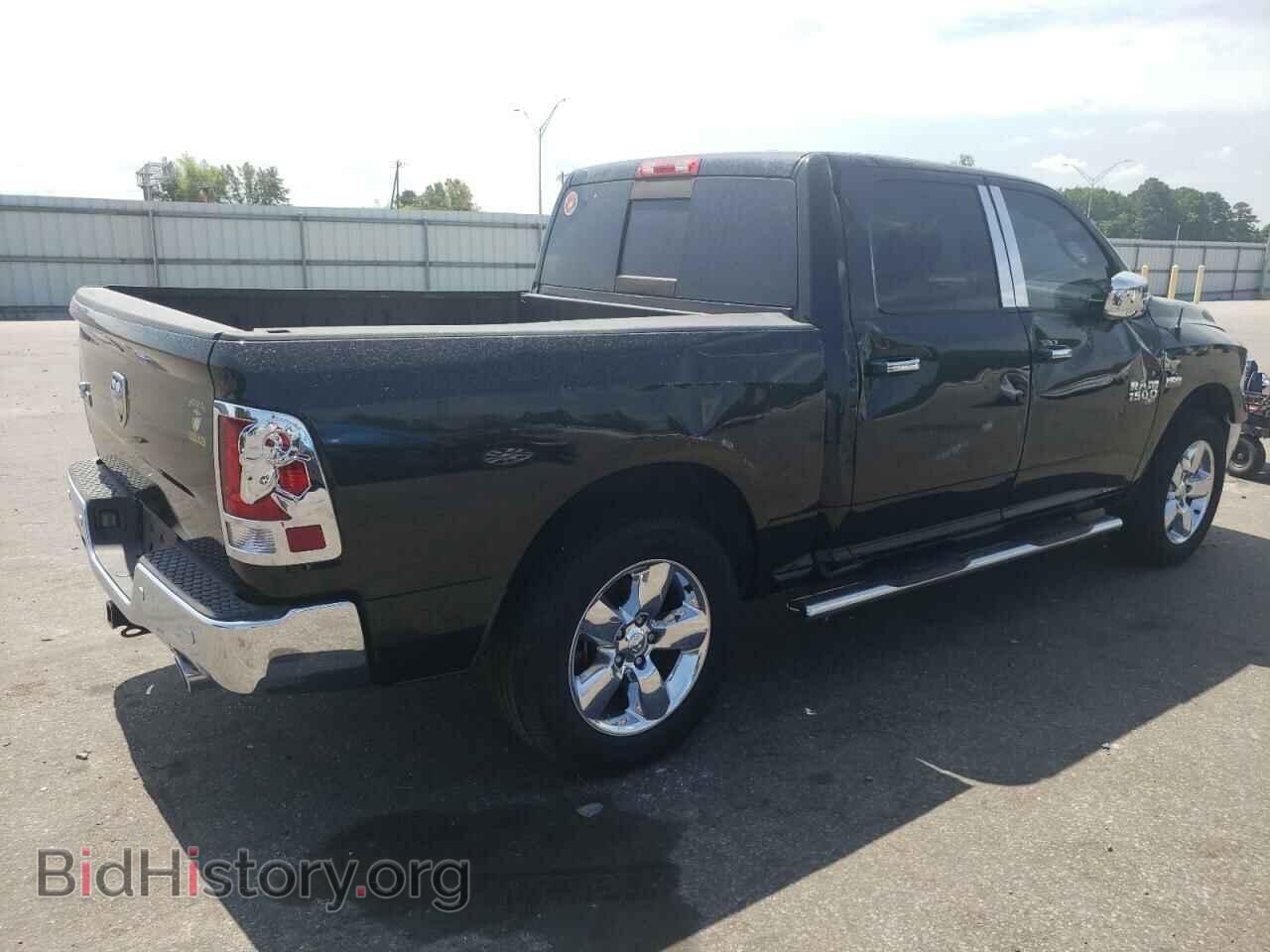 2016 RAM 1500 - VIN: 3C6RR6LT3GG318181 - Фото 3
