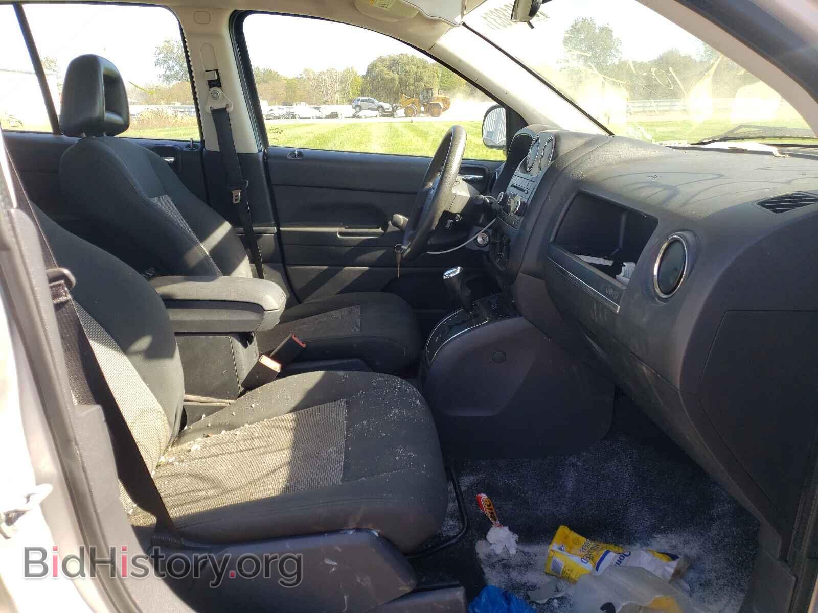 2009 JEEP COMPASS - VIN: 1J4FT47B19D121782 - Photo 5