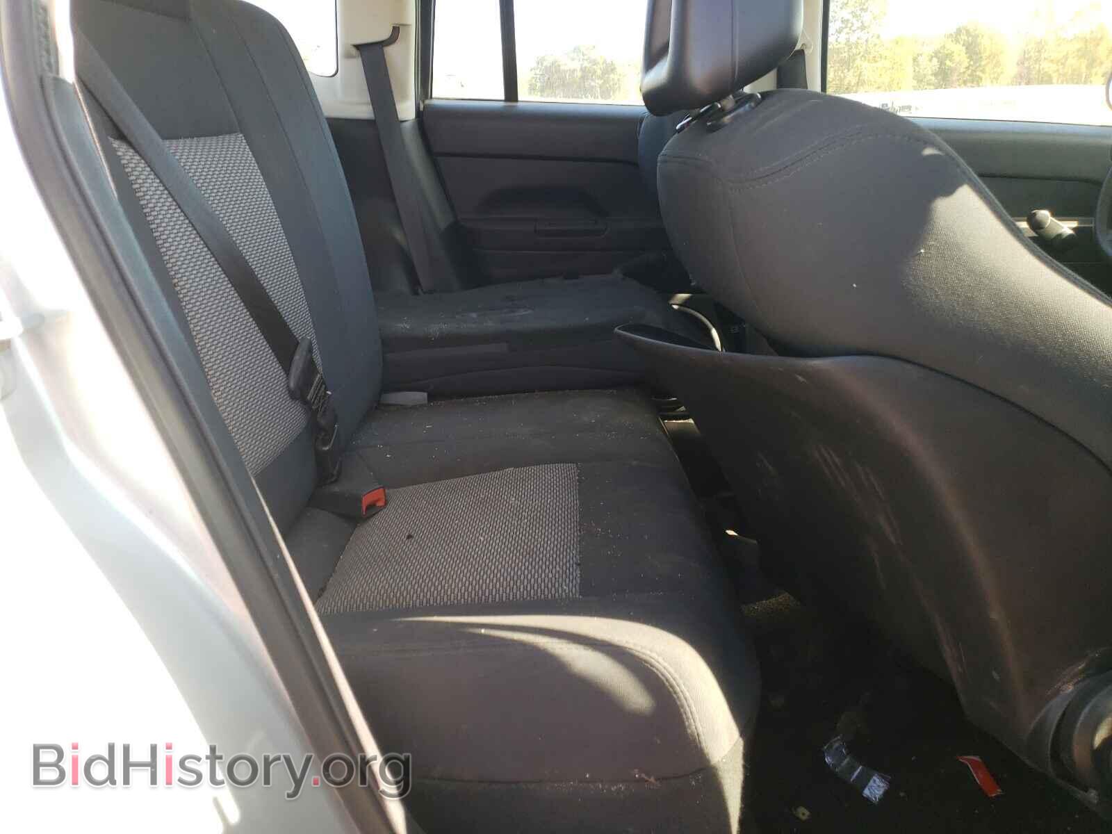 2009 JEEP COMPASS - VIN: 1J4FT47B19D121782 - Photo 6