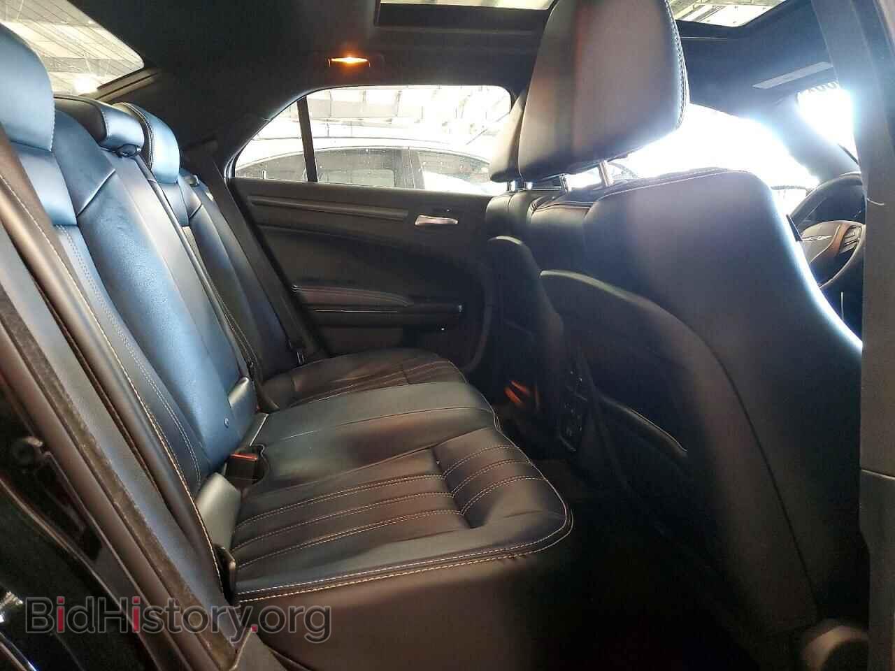2016 CHRYSLER 300 - VIN: 2C3CCAGG2GH200014 - Photo 10