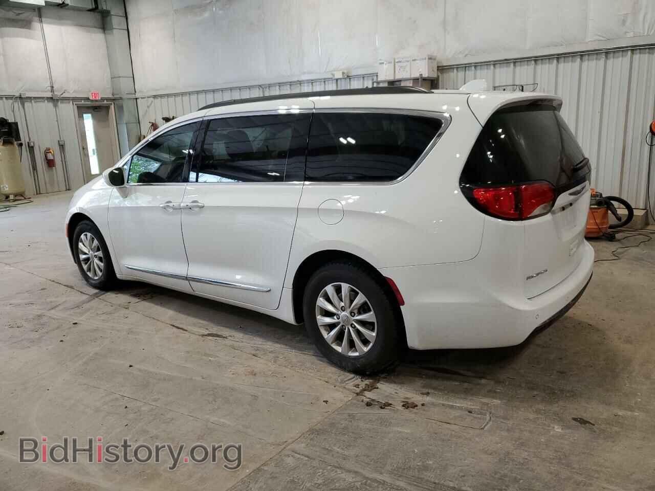 2017 CHRYSLER PACIFICA - VIN: 2C4RC1BG2HR540482 - Фото 2