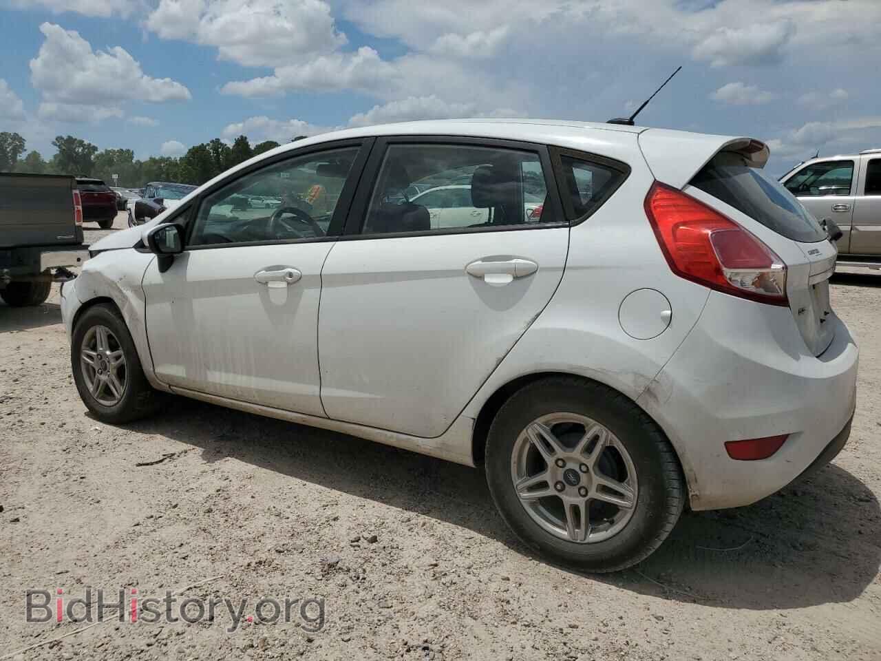 2018 FORD FIESTA - VIN: 3FADP4EJ3JM129862 - Фото 2