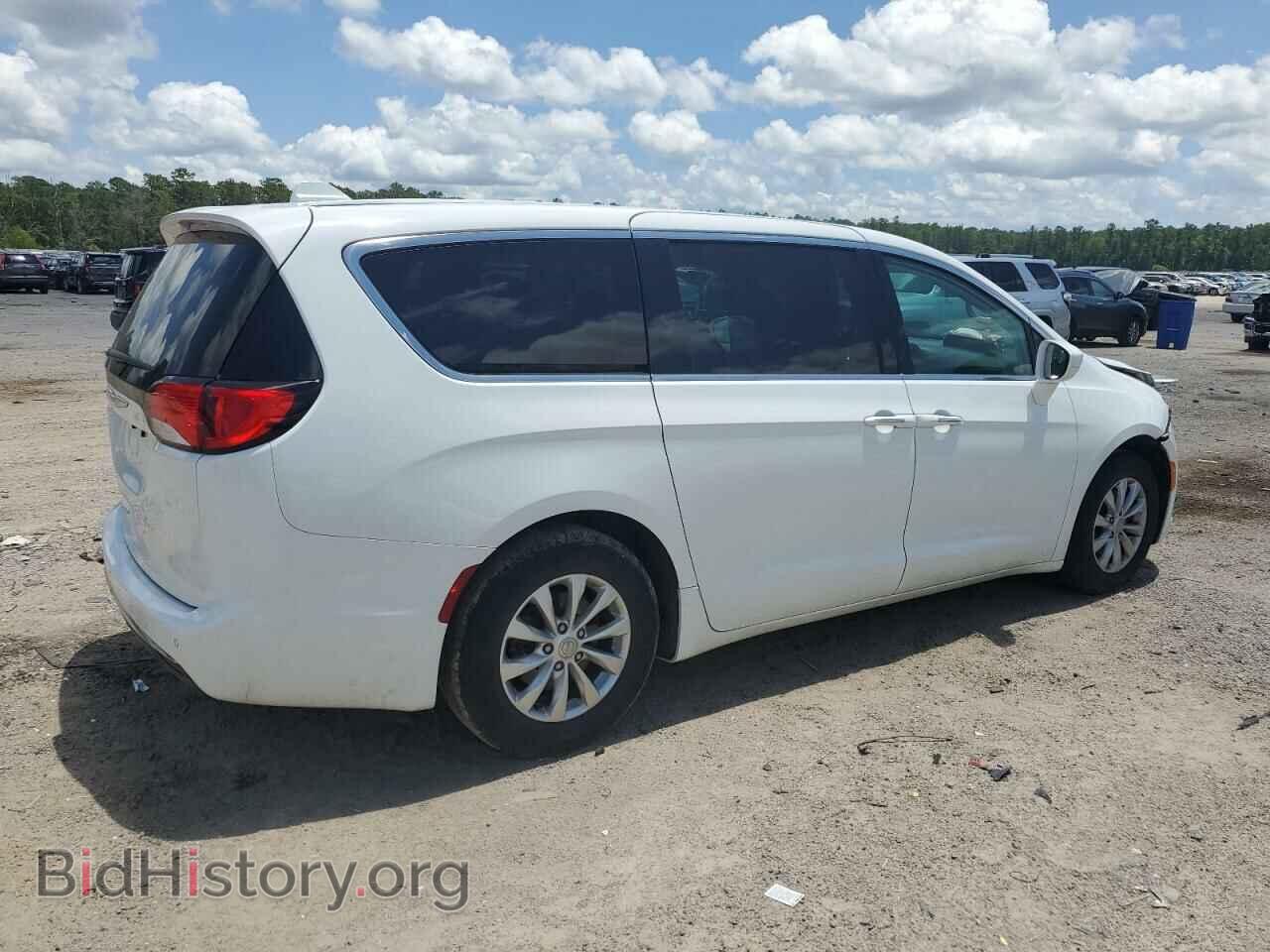 2018 CHRYSLER PACIFICA - VIN: 2C4RC1FG6JR279339 - Фото 3