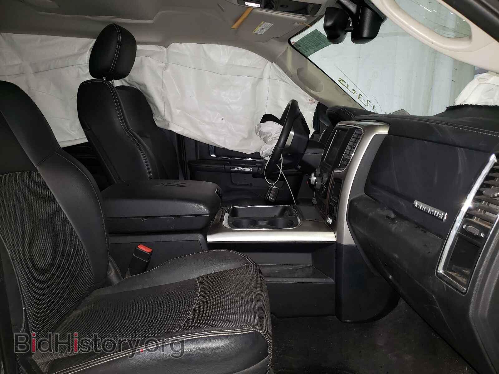 2017 RAM 1500 - VIN: 1C6RR7VT2HS689006 - Photo 5