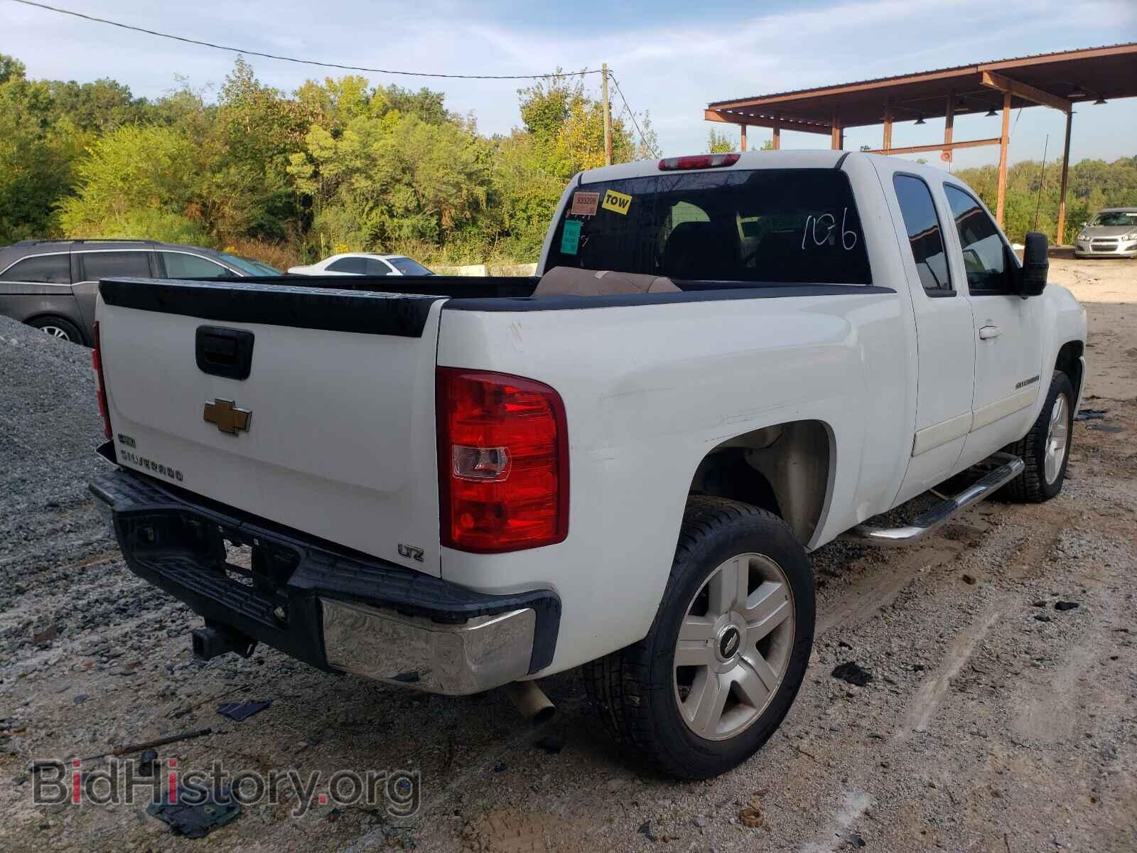 2007 CHEVROLET SILVERADO - VIN: 2GCEC190571713819 - Фото 4