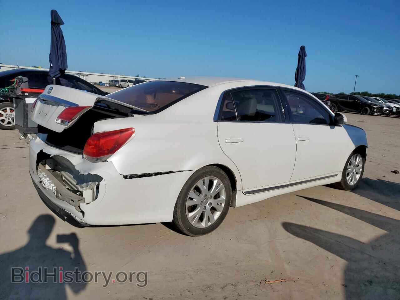 2011 TOYOTA AVALON - VIN: 4T1BK3DB8BU384360 - Фото 3
