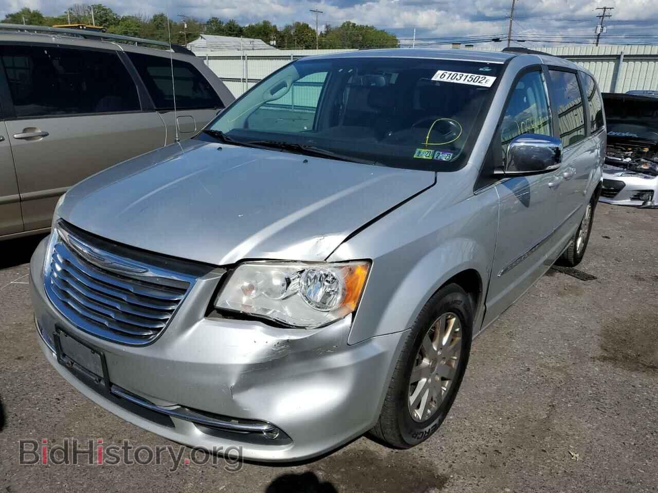2011 CHRYSLER MINIVAN - VIN: 2A4RR8DG0BR635662 - Фото 2