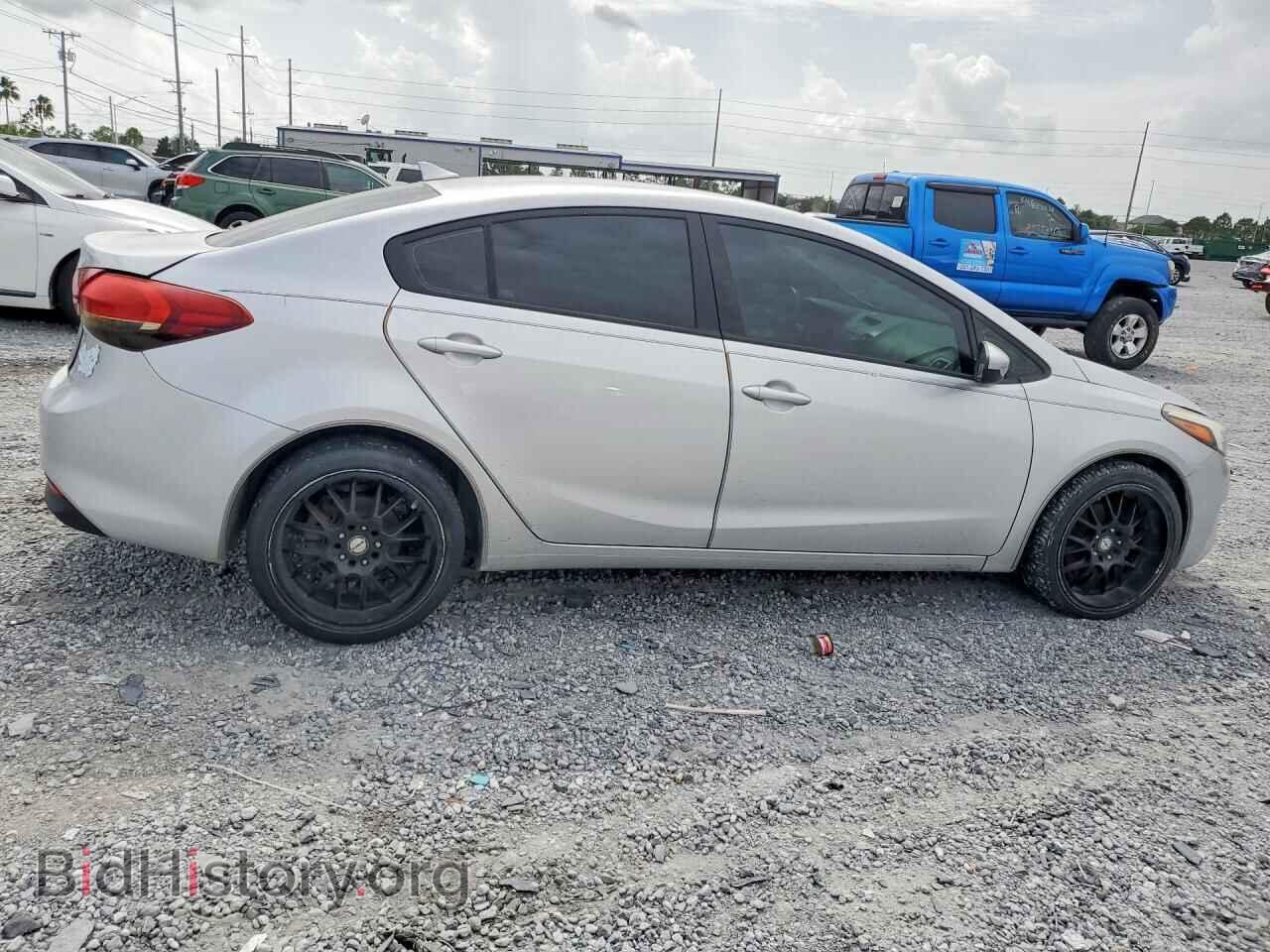 2017 KIA FORTE - VIN: 3KPFK4A78HE025173 - Фото 3