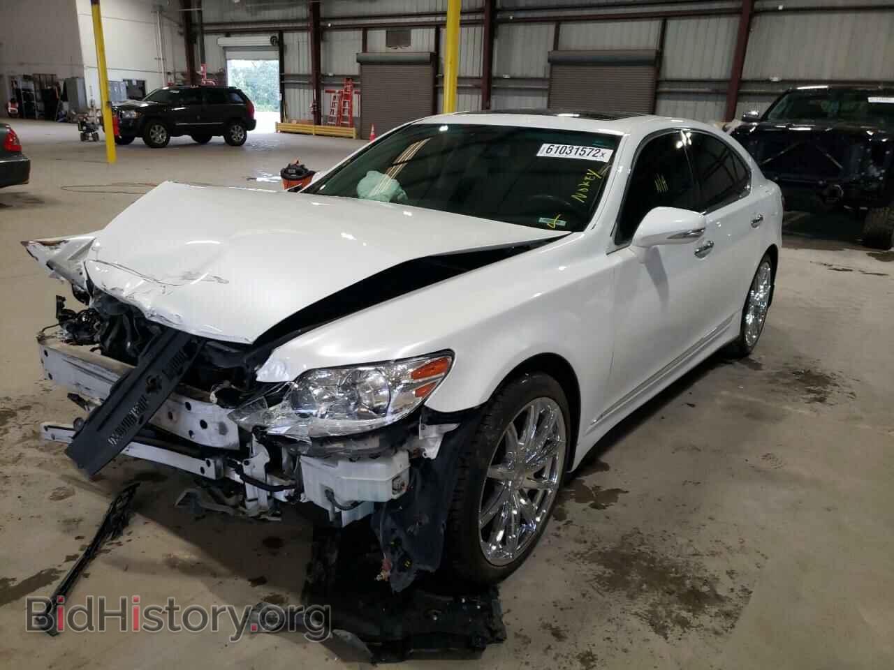2012 LEXUS LS460 - VIN: JTHBL5EFXC5112384 - Фото 2