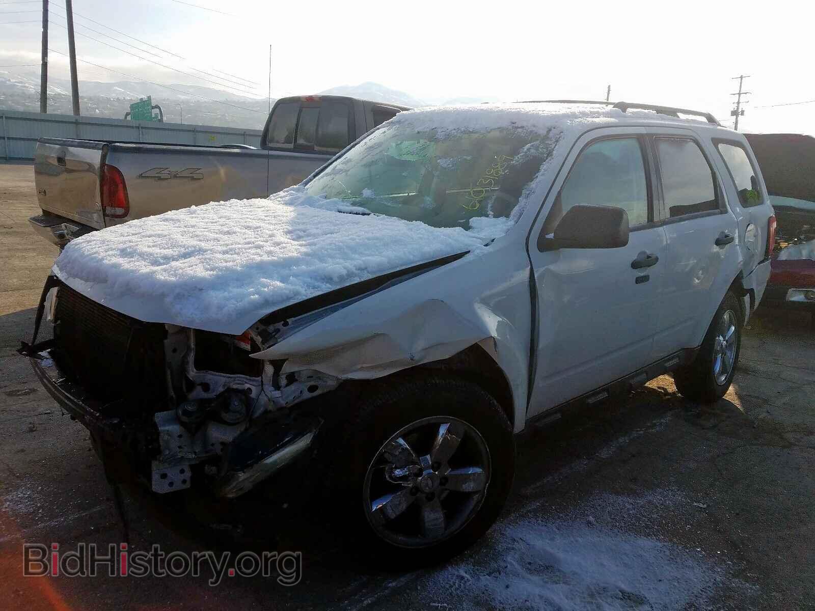 2011 FORD ESCAPE - VIN: 1FMCU0DGXBKB25440 - Фото 2