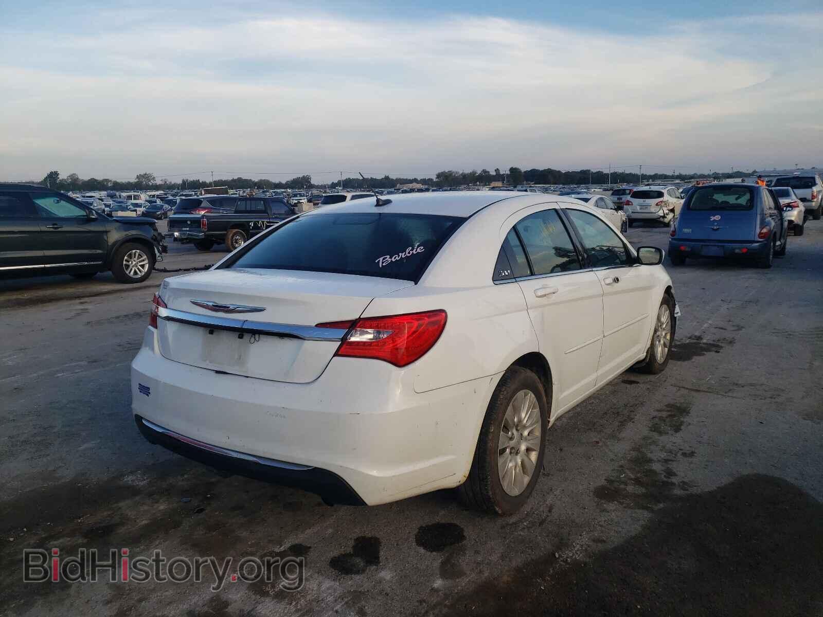 2012 CHRYSLER 200 - VIN: 1C3CCBAB0CN273449 - Фото 4