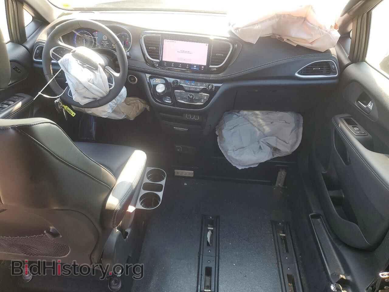 2025 CHRYSLER PACIFICA - VIN: 2C4RC1BG9SR558338 - Photo 8