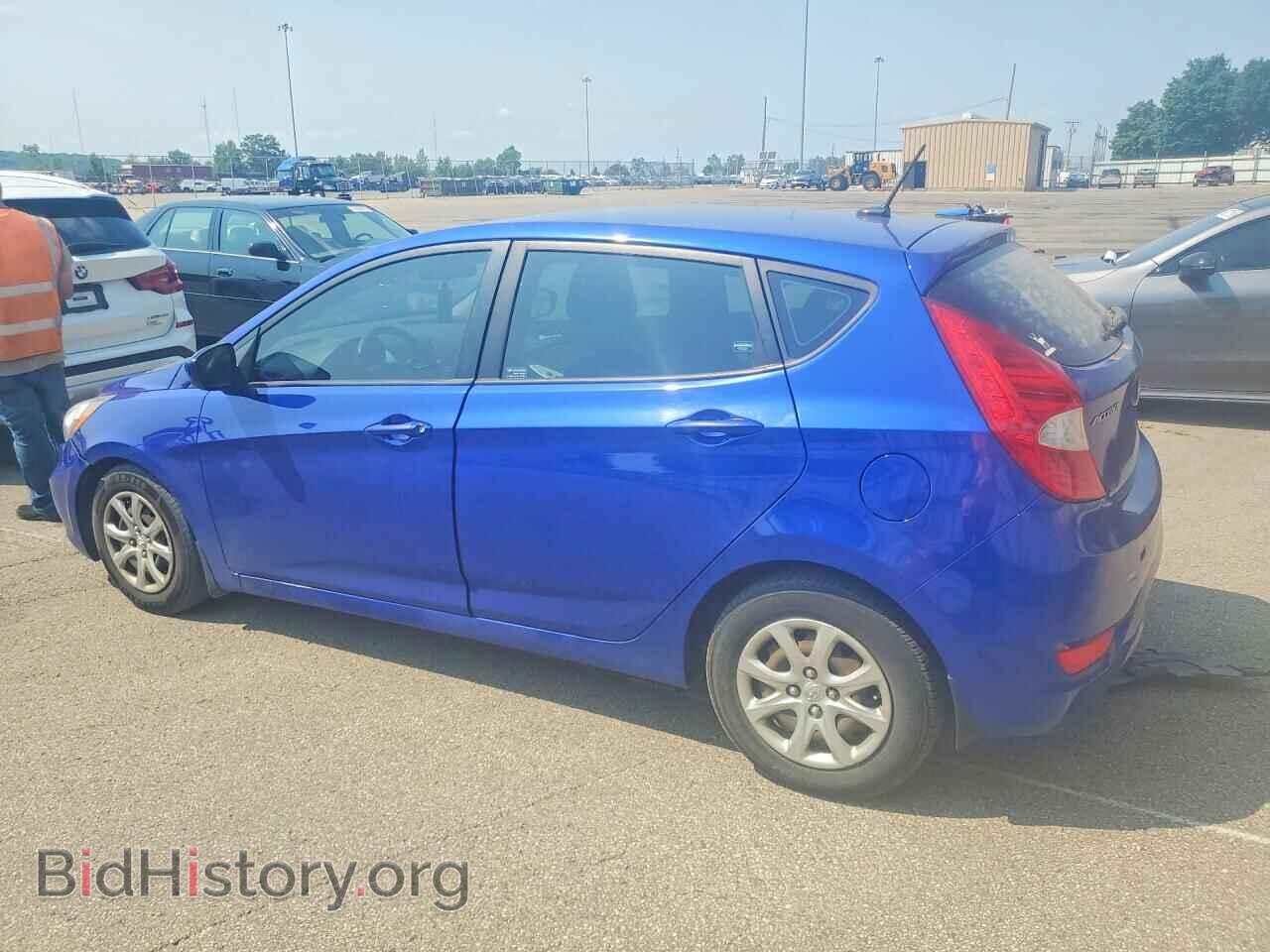 2013 HYUNDAI ACCENT - VIN: KMHCT5AE9DU092926 - Фото 2