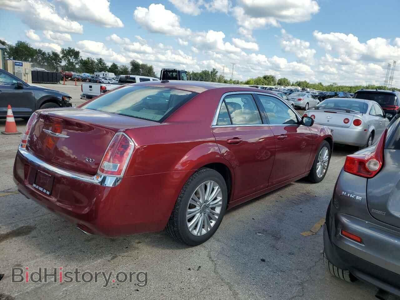 2013 CHRYSLER 300 - VIN: 2C3CCARG8DH573650 - Фото 3