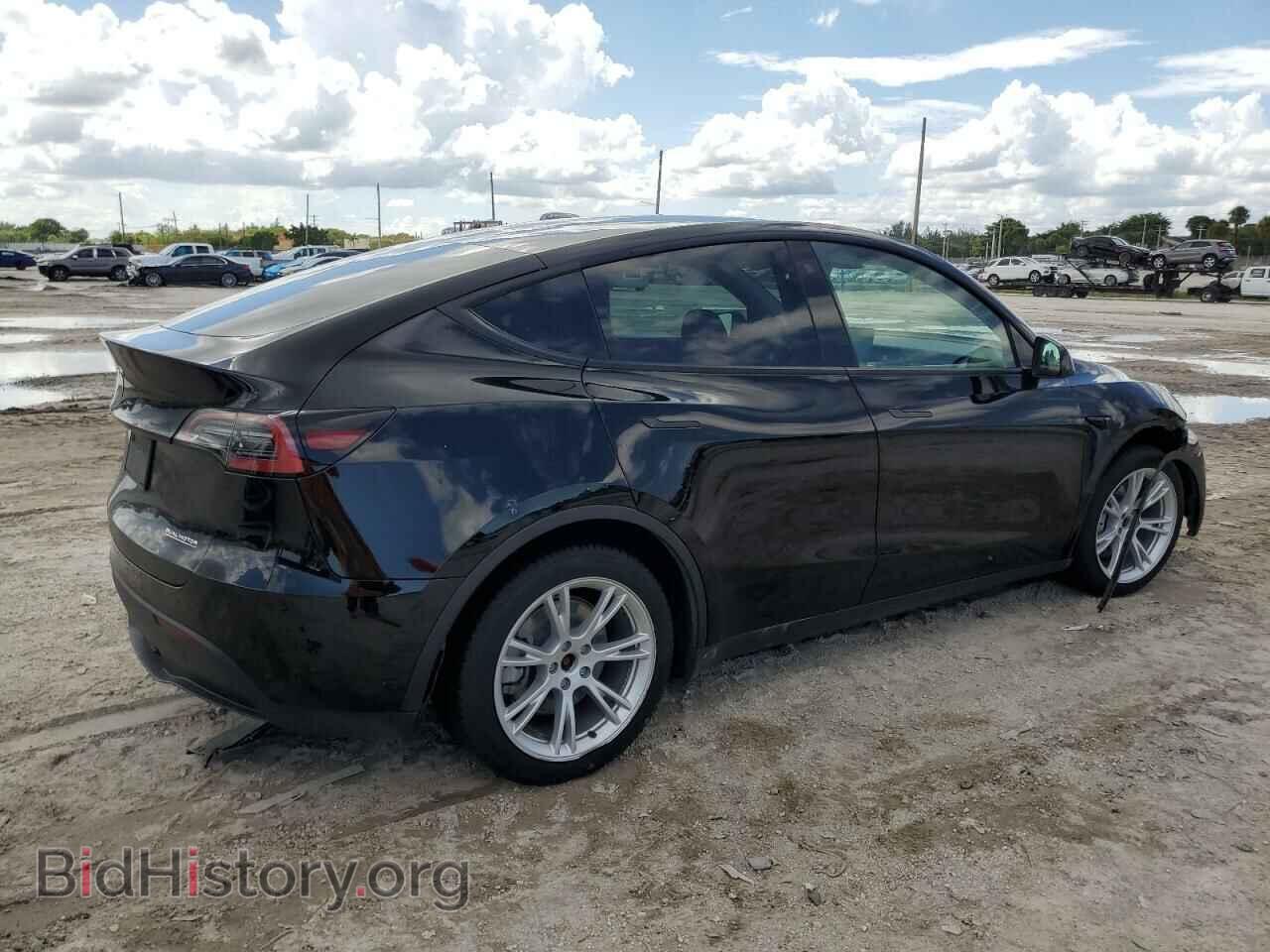 2022 TESLA MODEL Y - VIN: 7SAYGAEEXNF433121 - Photo 3