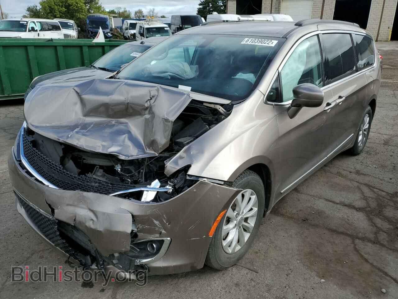 2017 CHRYSLER PACIFICA - VIN: 2C4RC1BG1HR537198 - Photo 2