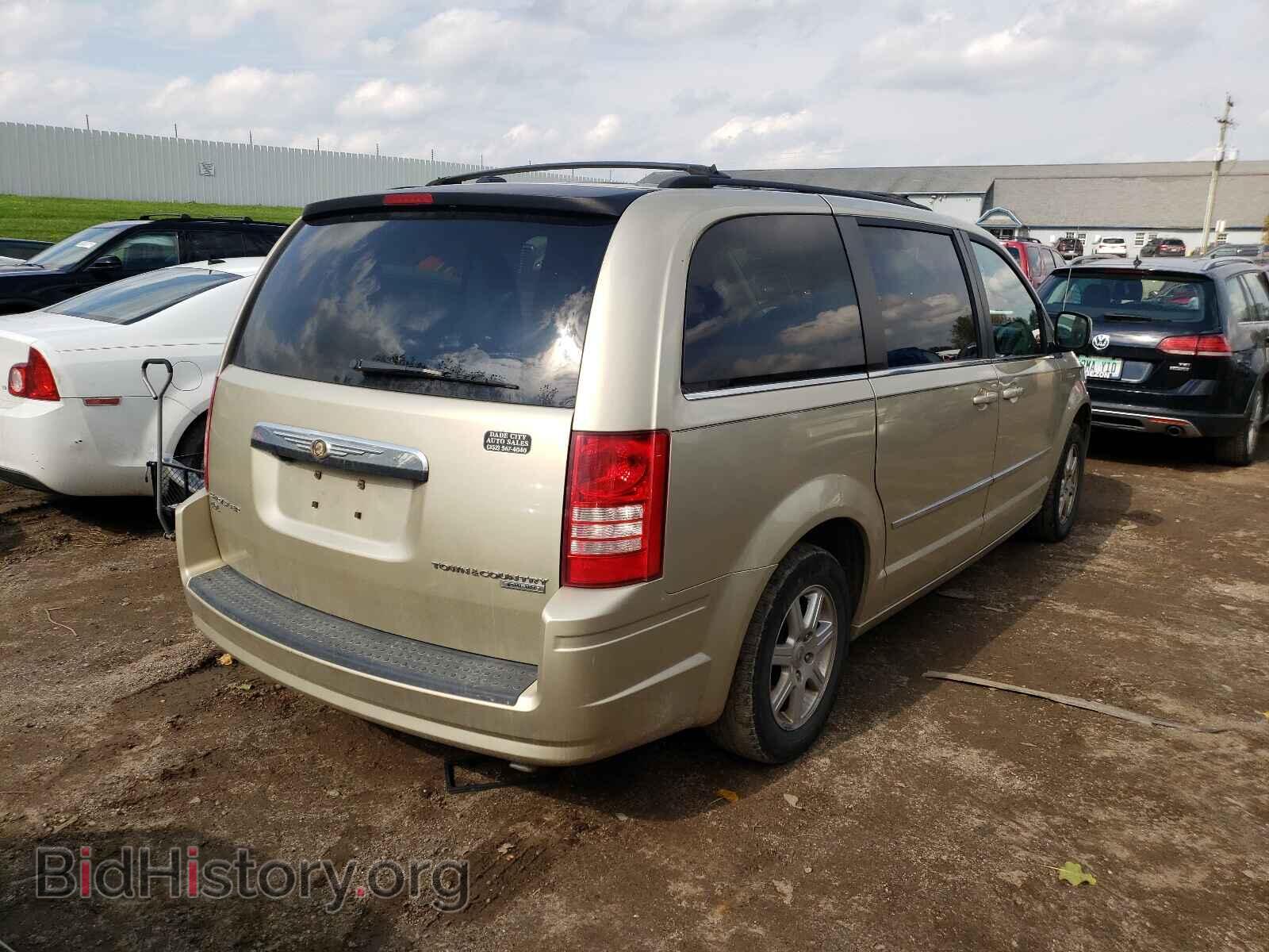 2010 CHRYSLER MINIVAN - VIN: 2A4RR8DX4AR449329 - Фото 4
