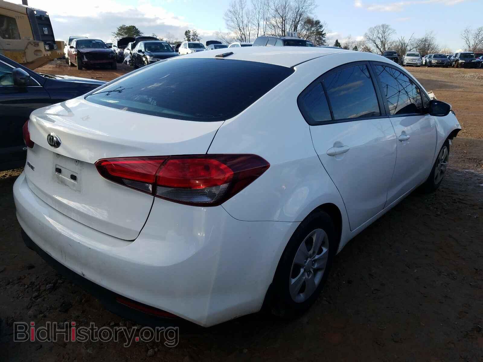 2017 KIA FORTE - VIN: 3KPFK4A70HE058832 - Фото 4