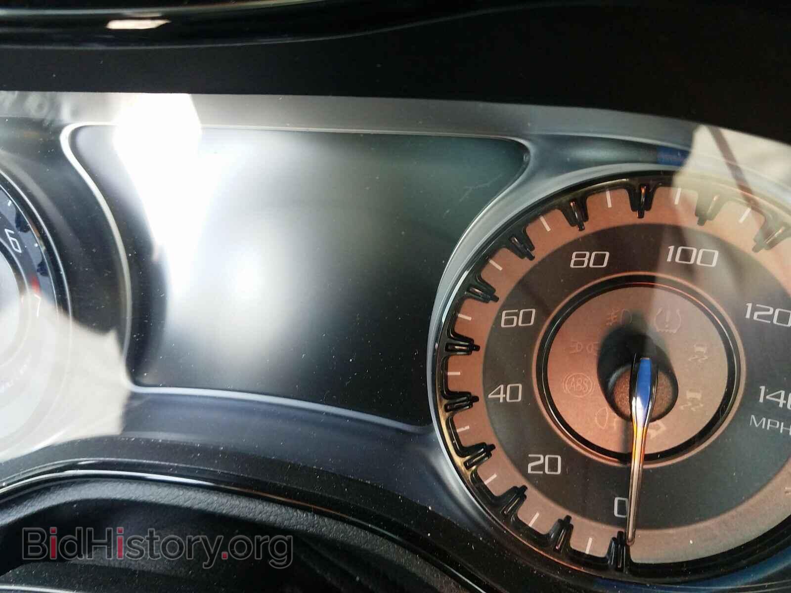 2016 CHRYSLER 300 - VIN: 2C3CCAGG7GH208576 - Photo 8