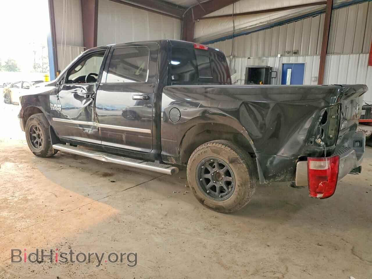 2018 RAM 1500 - VIN: 3C6RR7LG2JG230707 - Фото 2