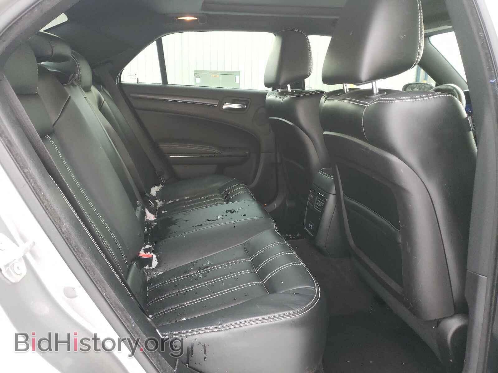 2016 CHRYSLER 300 - VIN: 2C3CCAGG0GH253245 - Фото 6