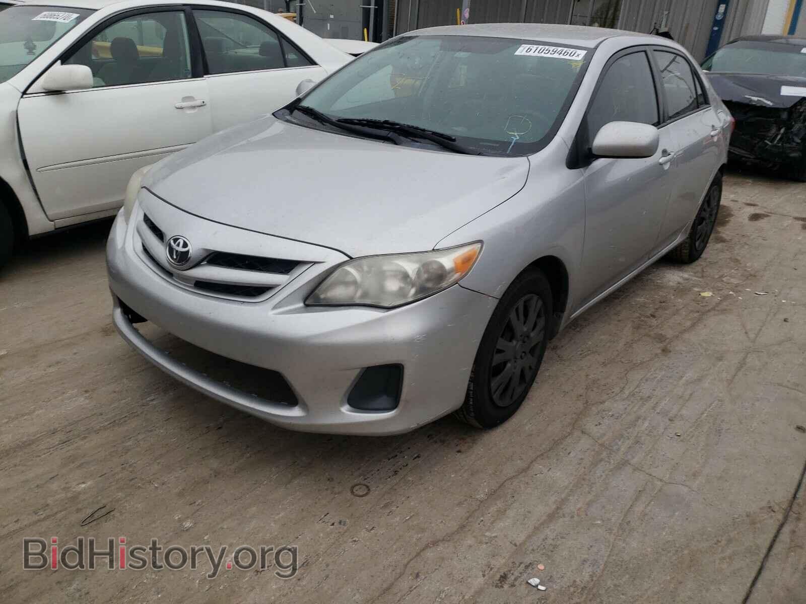 2011 TOYOTA COROLLA - VIN: 2T1BU4EE4BC556071 - Фото 2