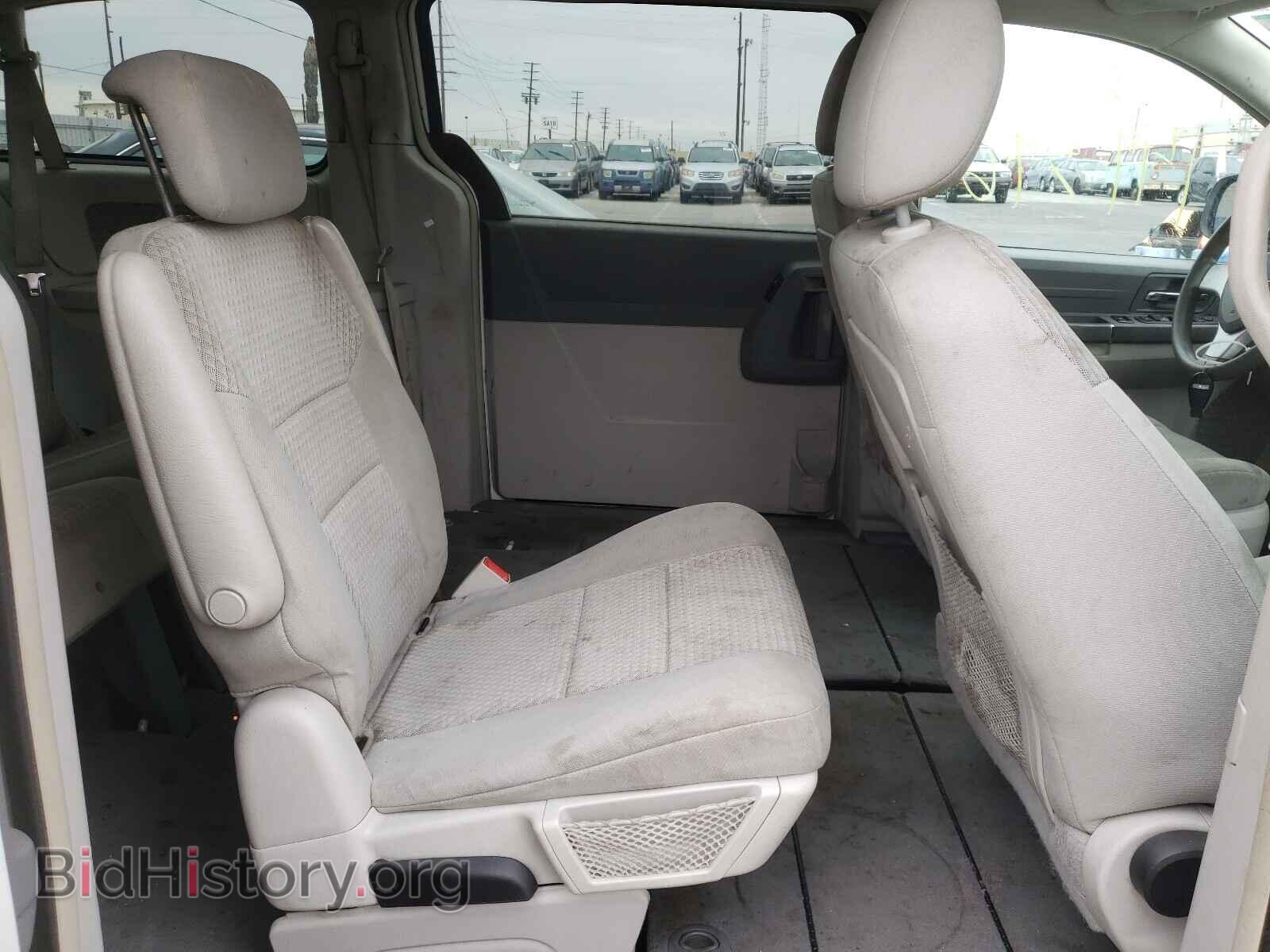 2010 CHRYSLER MINIVAN - VIN: 2A4RR4DE0AR122448 - Фото 6