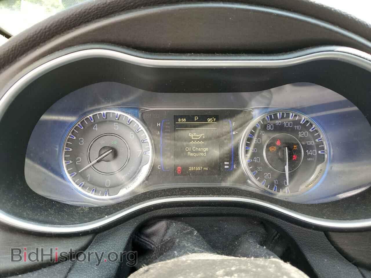 2016 CHRYSLER 200 - VIN: 1C3CCCAB1GN150223 - Фото 9