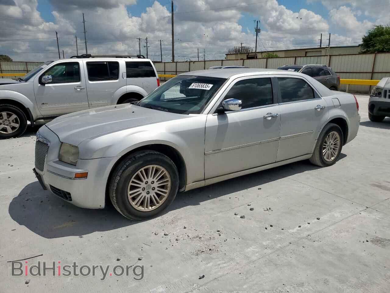 Photo 2C3CA5CV7AH307018 - CHRYSLER 300 2010