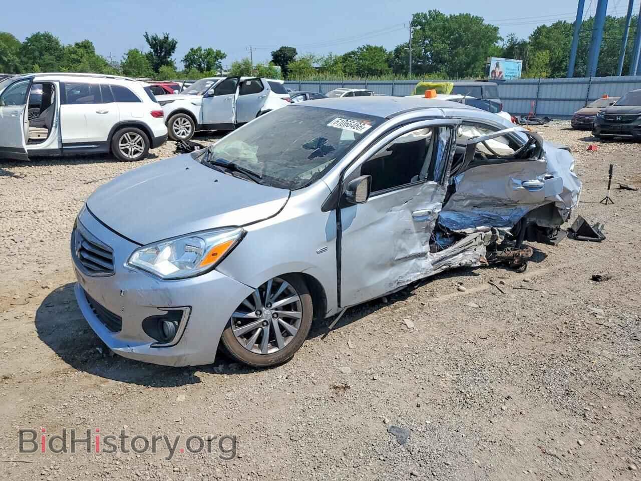 Photo ML32F4FJ7HHF17233 - MITSUBISHI MIRAGE 2017