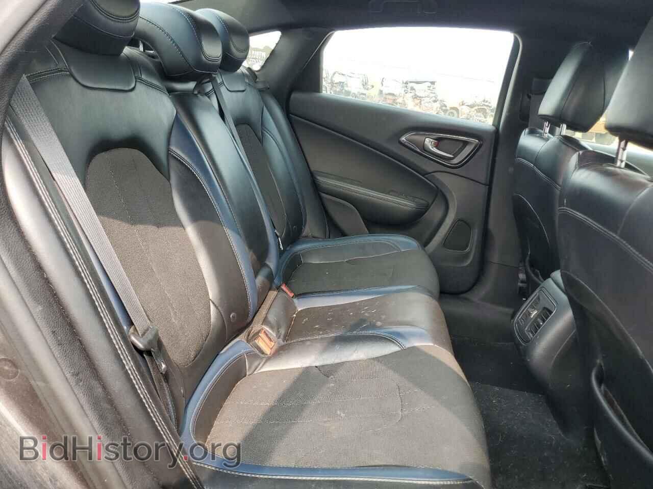 2016 CHRYSLER 200 - VIN: 1C3CCCDG1GN139617 - Photo 10