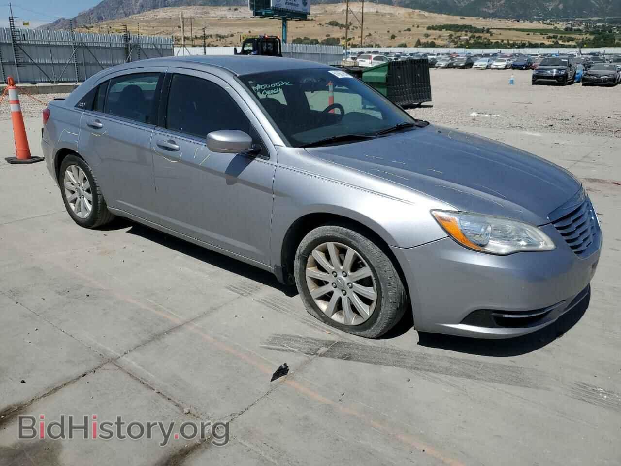 2014 CHRYSLER 200 - VIN: 1C3CCBBG4EN105665 - Photo 4
