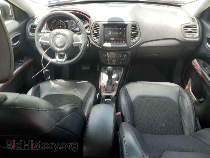 2017 Jeep COMPASS (VIN 3C4NJDDB4HT674625) — photo 8 of 13