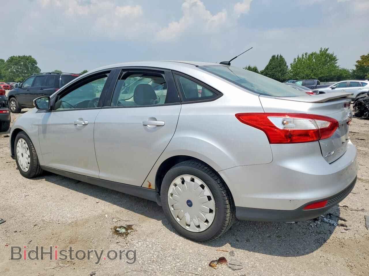 2013 FORD FOCUS - VIN: 1FADP3F20DL339990 - Photo 2