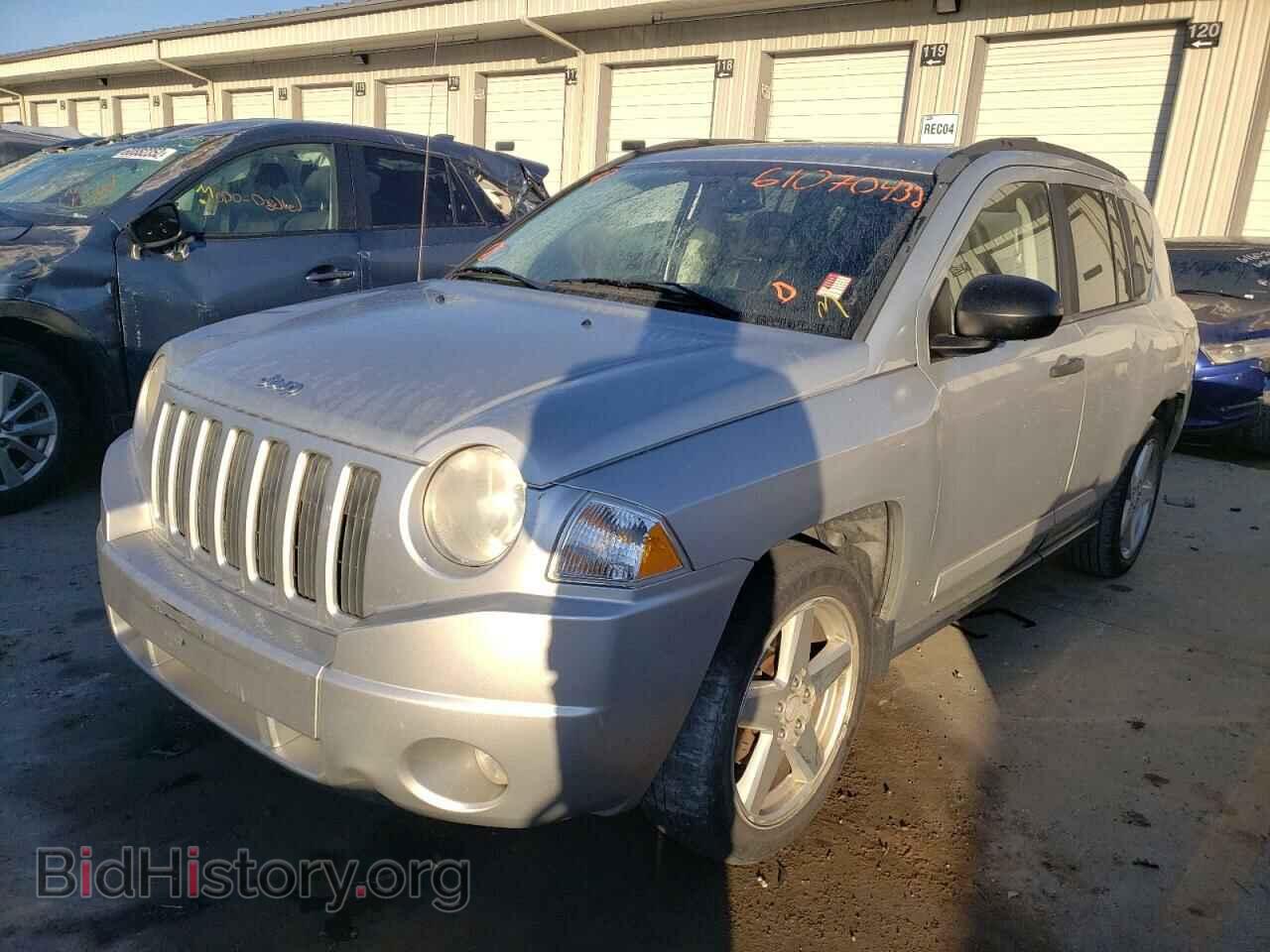 2007 JEEP COMPASS - VIN: 1J8FF57W77D353461 - Фото 2