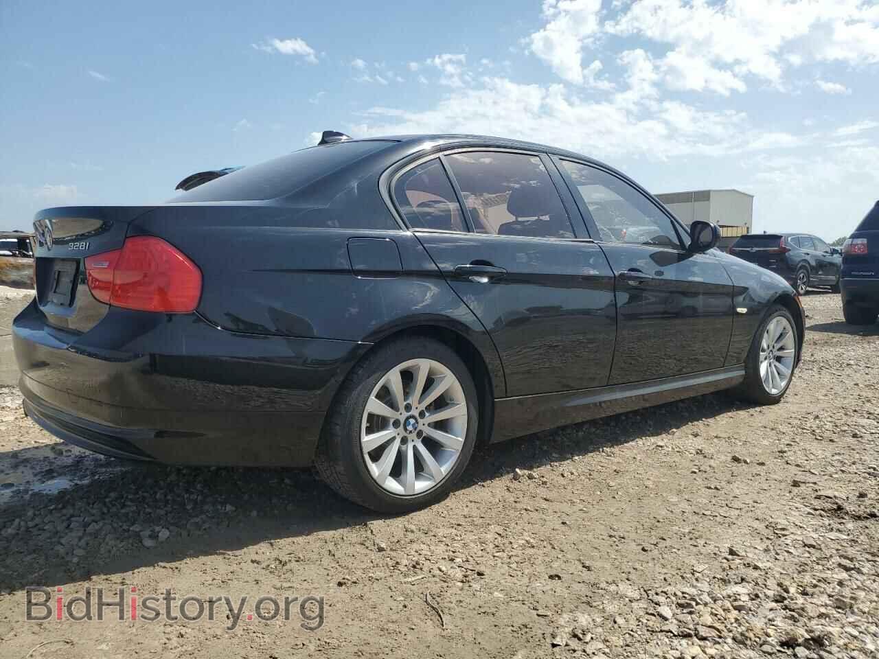2011 BMW 3 SERIES - VIN: WBAPH7C55BE673988 - Фото 3