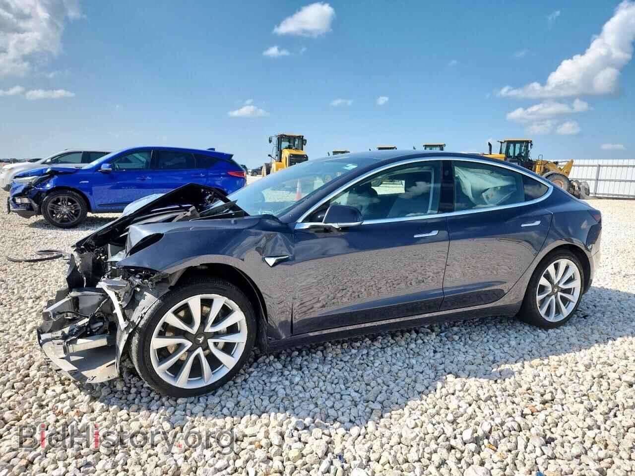 Фотография 5YJ3E1EB1JF087327 - TESLA MODEL 3 2018