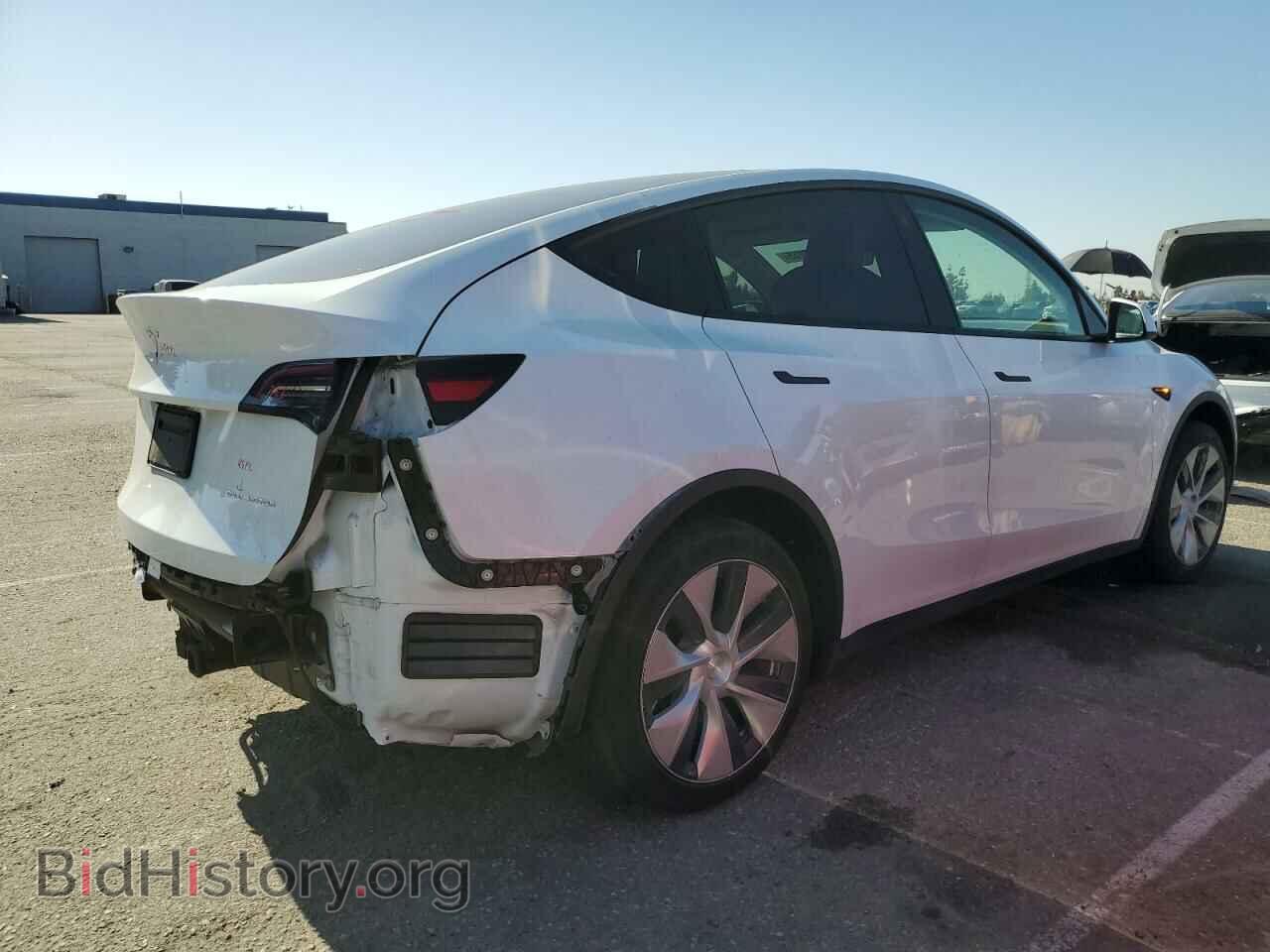 2023 TESLA MODEL Y - VIN: 7SAYGDEEXPF607984 - Фото 3