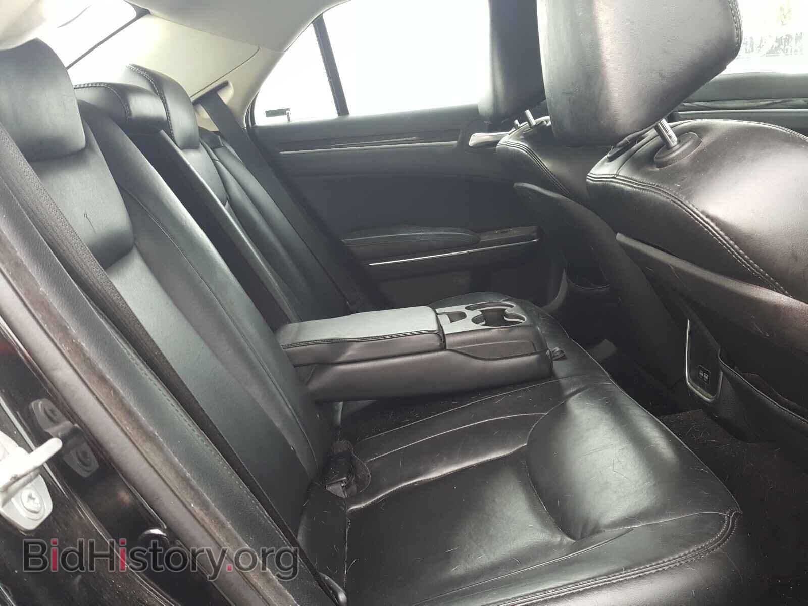2016 CHRYSLER 300 - VIN: 2C3CCAAG2GH243728 - Фото 6