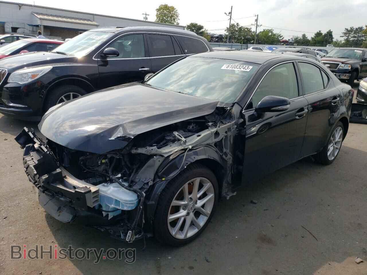 Photo JTHCF5C26B5052615 - LEXUS IS 2011