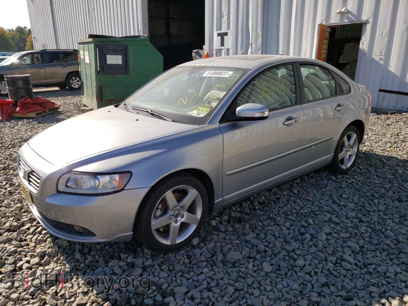 2011 VOLVO S40 - VIN: YV1672MS0B2540155 - Фото 2