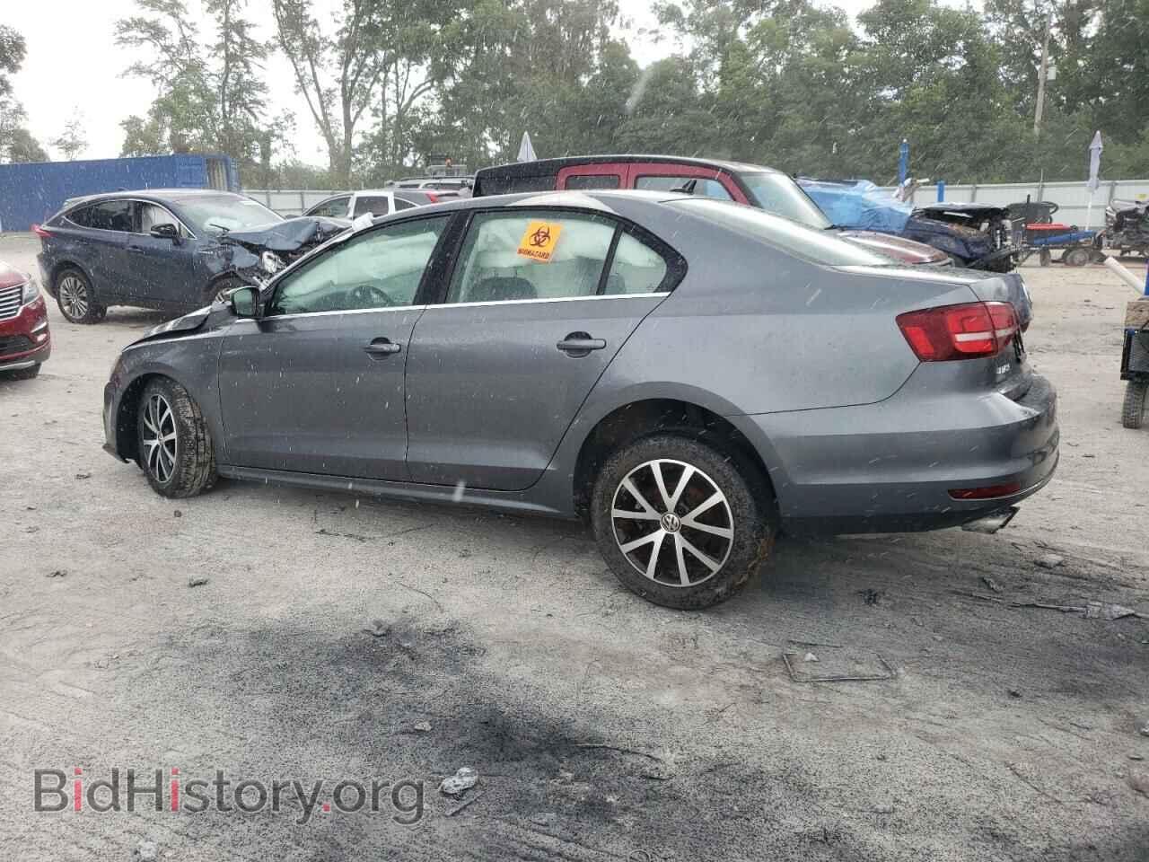 2017 VOLKSWAGEN JETTA - VIN: 3VWDB7AJ6HM347320 - Photo 2