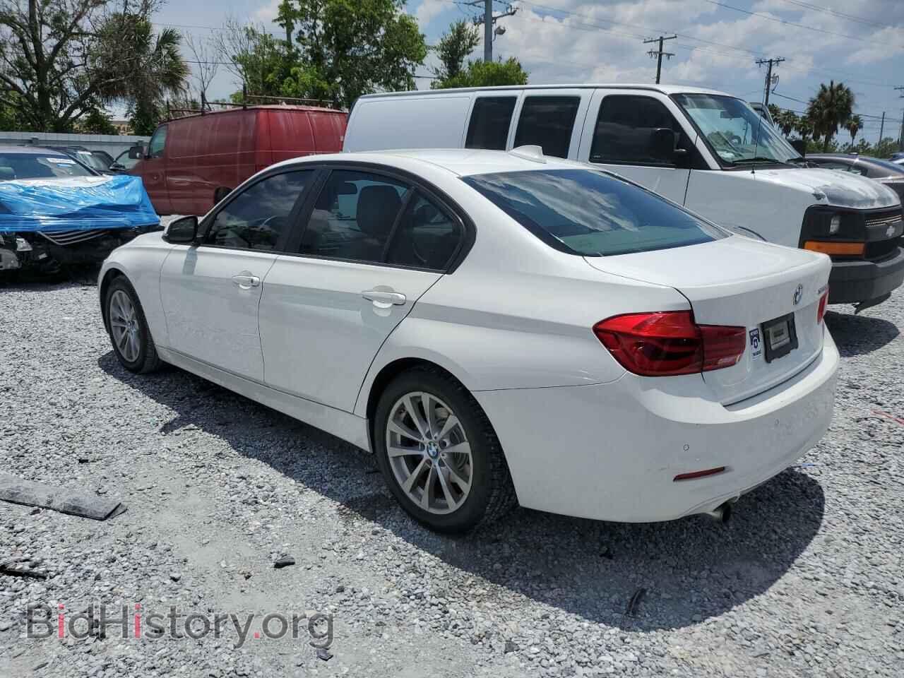 2016 BMW 3 SERIES - VIN: WBA8E1G50GNU12005 - Фото 2