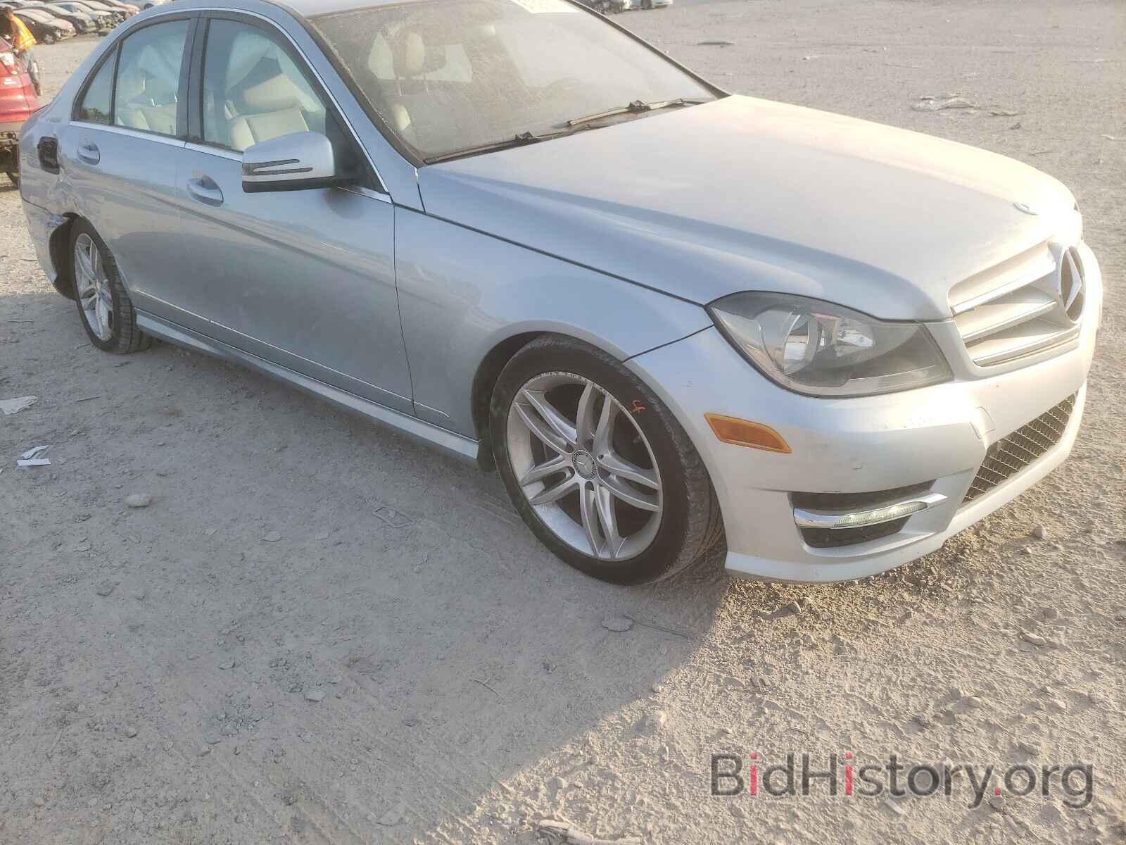 Photo WDDGF4HB3DR263522 - MERCEDES-BENZ C-CLASS 2013